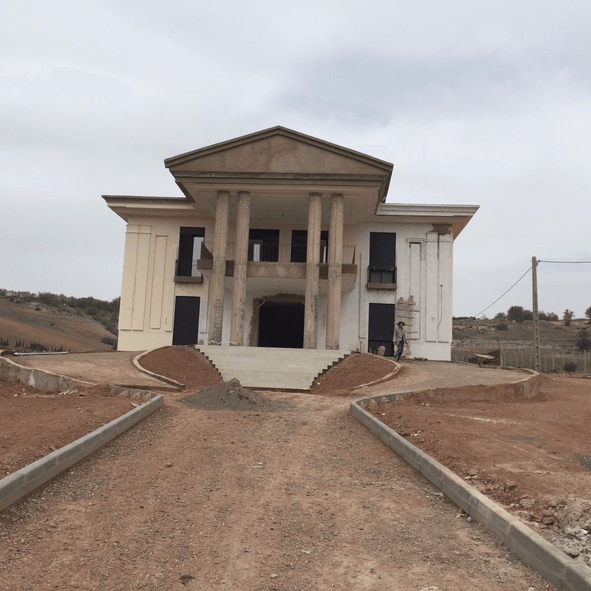 Villa de luxe Greco romaine  Benslimane