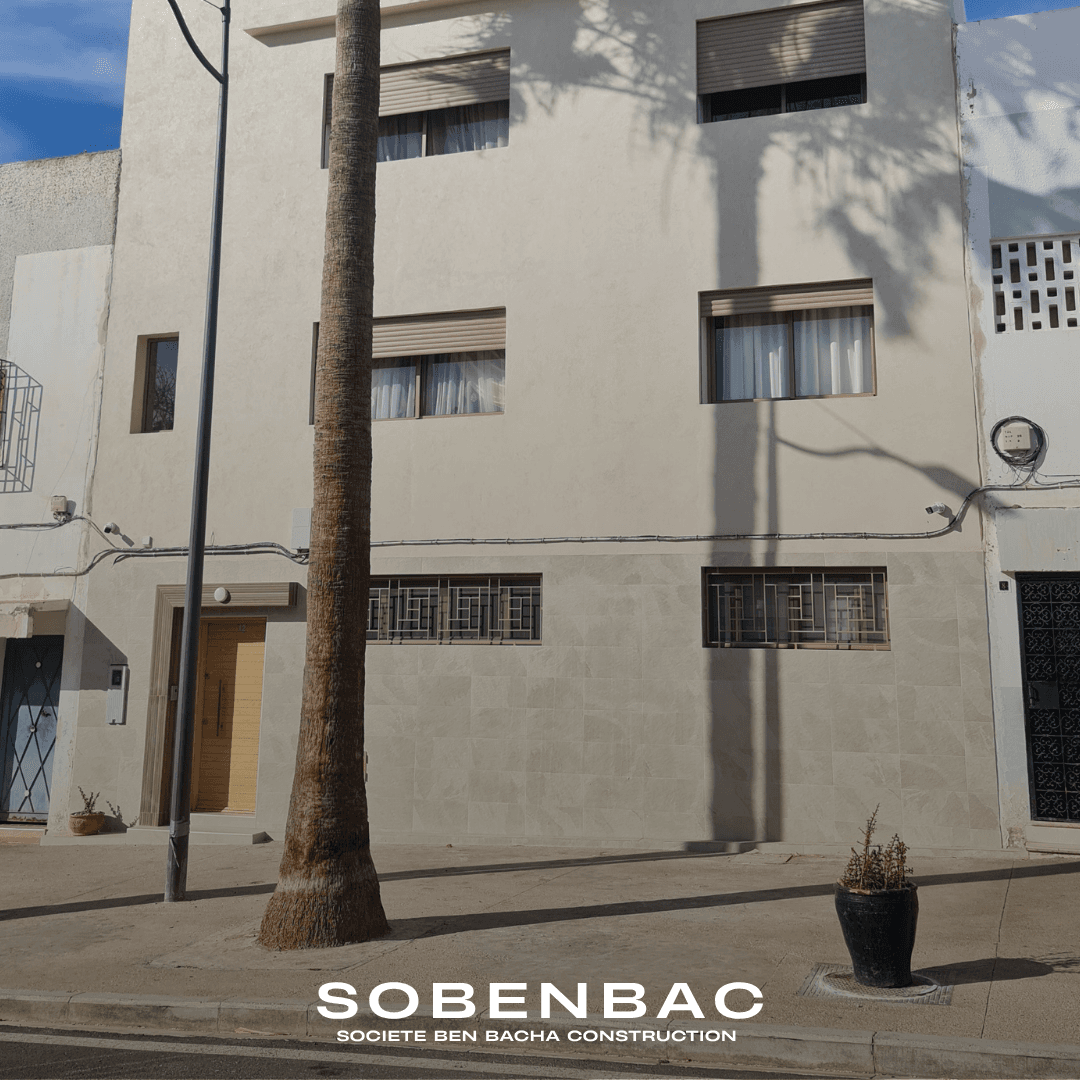 Rénovation d’un R+1 en R+2 à Agadir 